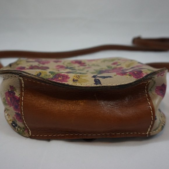 Patricia Nash Floral Crossbody Purse - Picture 4 of 6